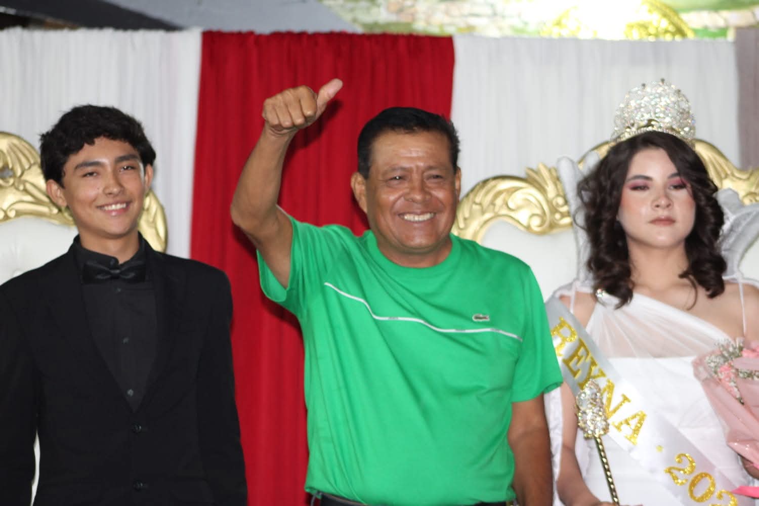 Concluyen festejos patrios en Jonacatepec con décimo Grito de Israel Andrade