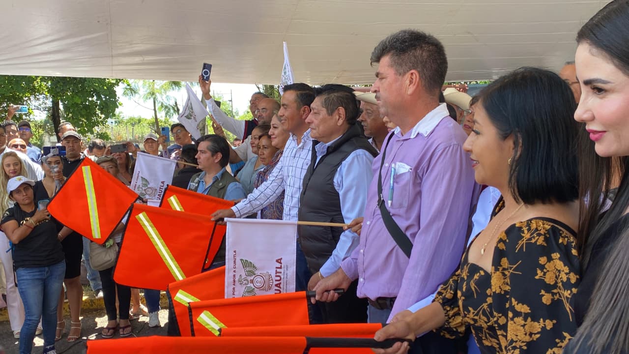 Pone en marcha Isaac Pimentel obra de reparación de la carretera Cuautla-Ayala