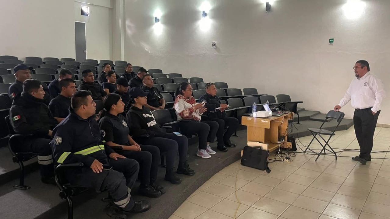Capacitan a policías de Ocuituco en trato a adolescentes durante detenciones