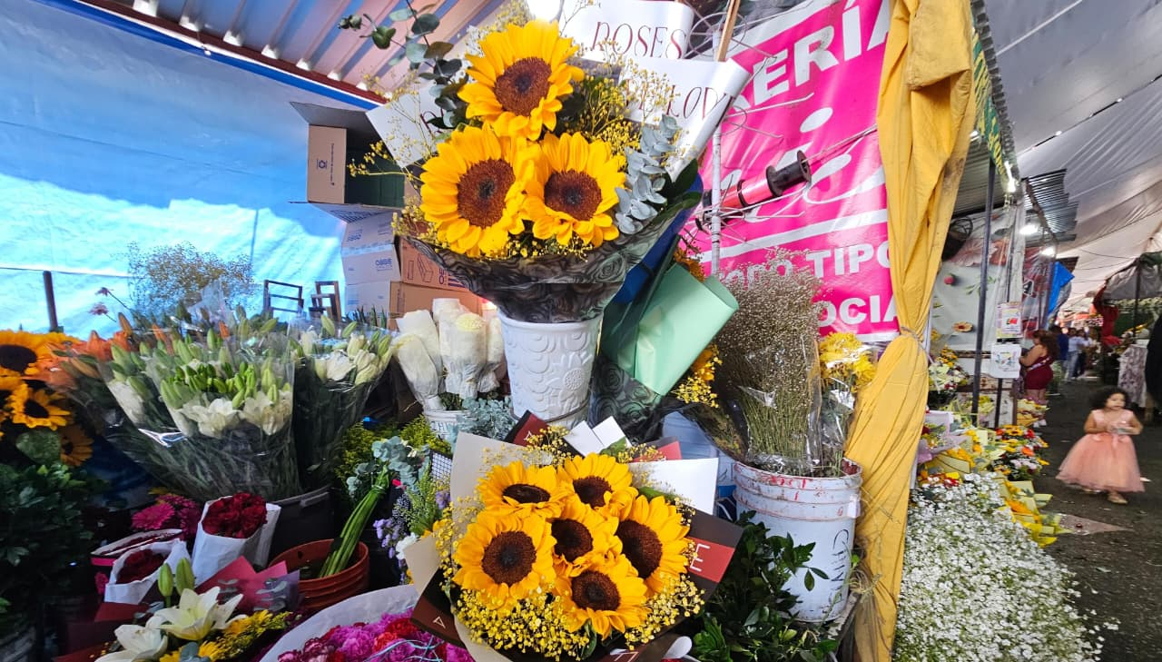 Reportan baja venta de flores amarillas este 21 de septiembre en Cuautla