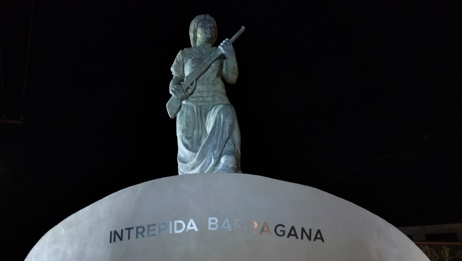 Rinden homenaje a las mujeres del Sitio de Cuautla con estatua de la Intrépida Barragana