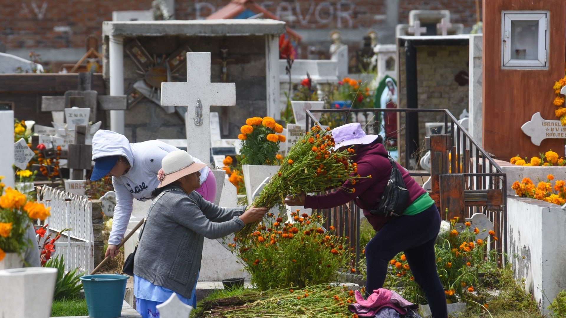 La CEPCM reitera medidas preventivas por Día de Muertos