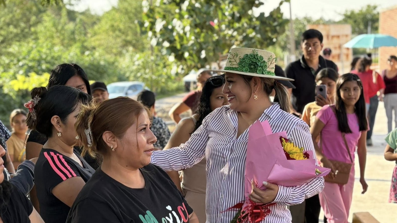 Reconocen vecinos de El Salitre compromiso de la alcaldesa Nayeli Mares