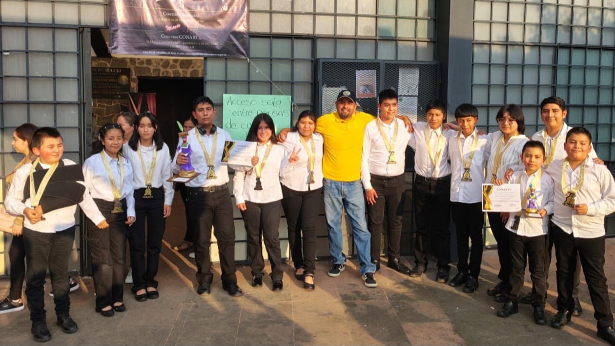 Rondalla Voces y Guitarras de Ocuituco gana el Concurso Nacional