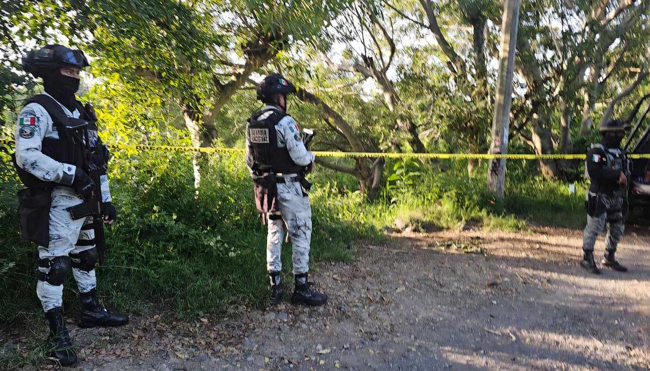 Localizan sin vida y con huellas de violencia a hombre en el río Cuautla