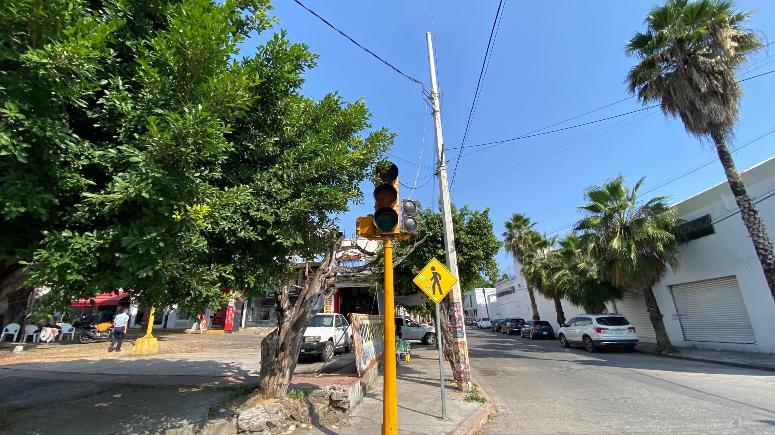 Piden reparar semáforos del Mercado Nuevo de Cuautla