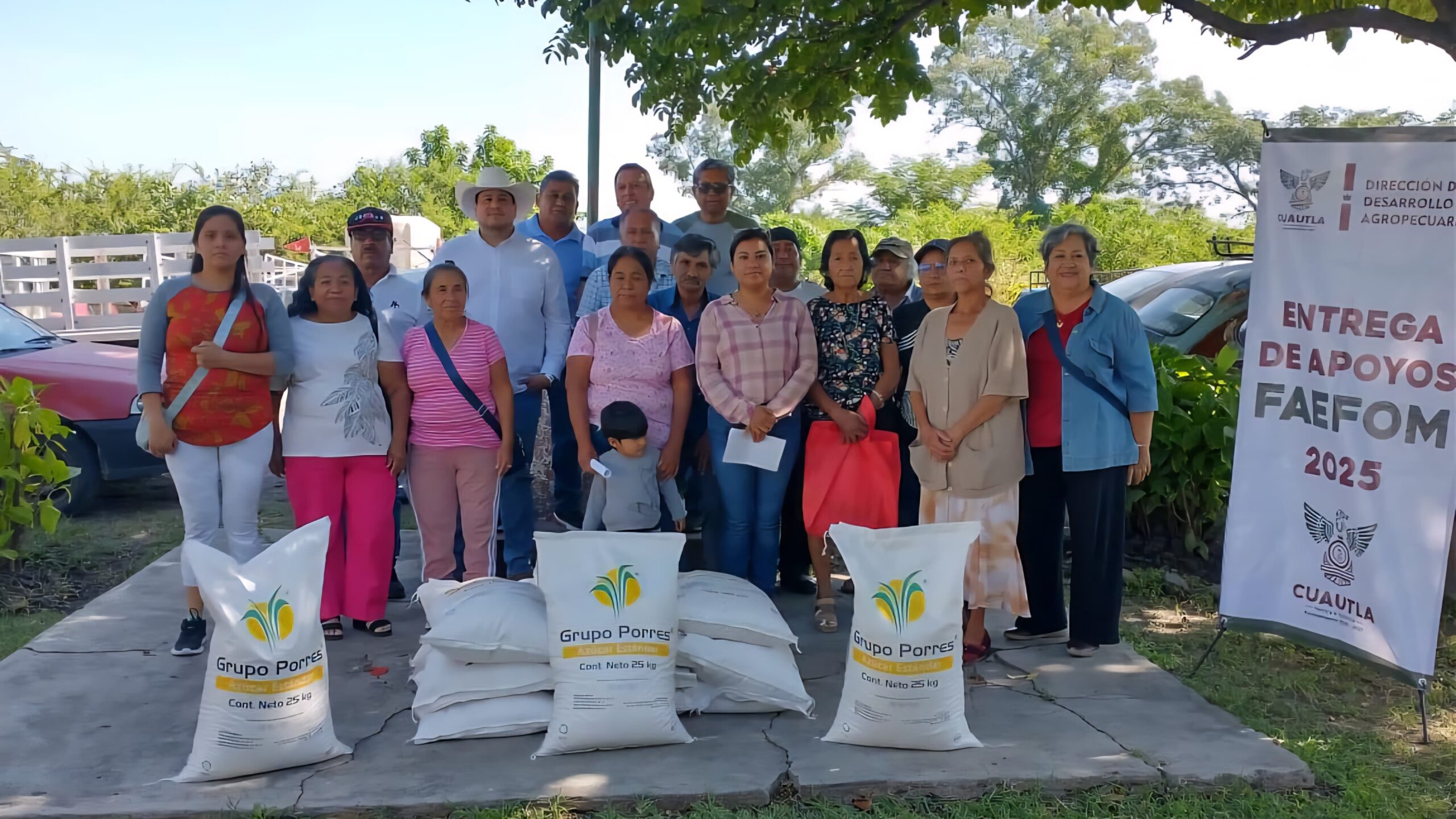 Reciben productores apícolas más de 5 toneladas de azúcar