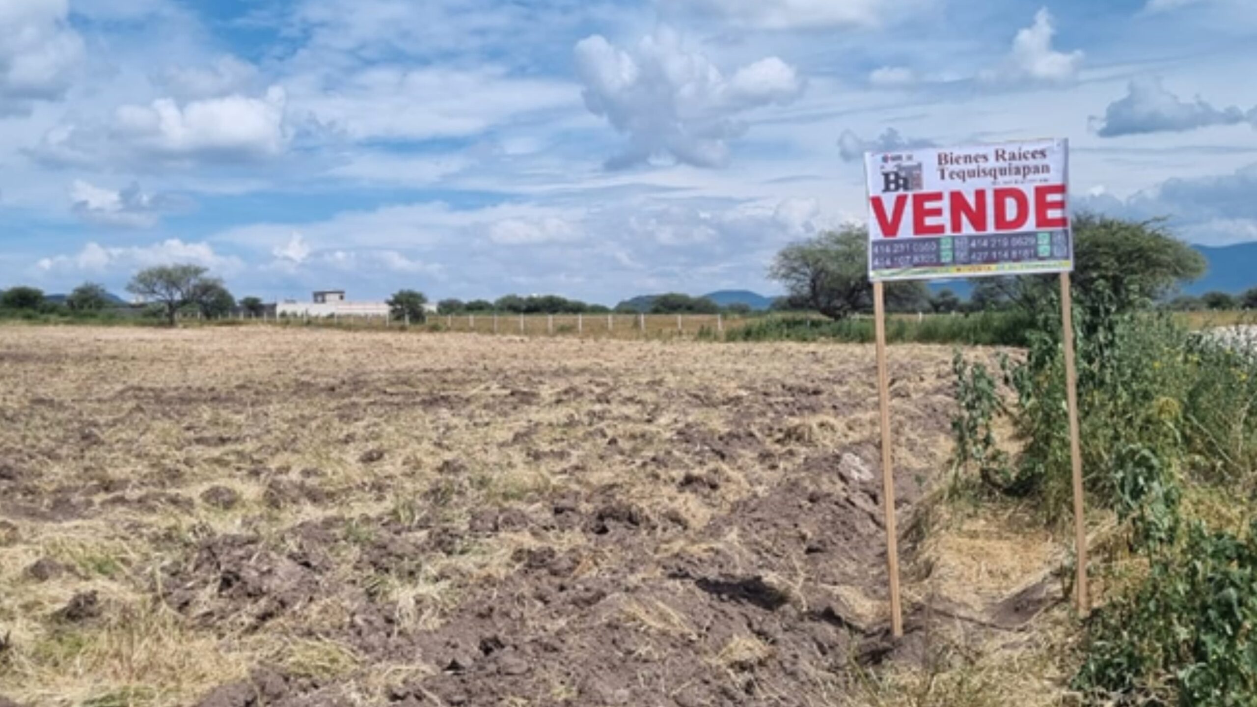 Ante falta de apoyos campesinos deciden lotificar sus parcelas