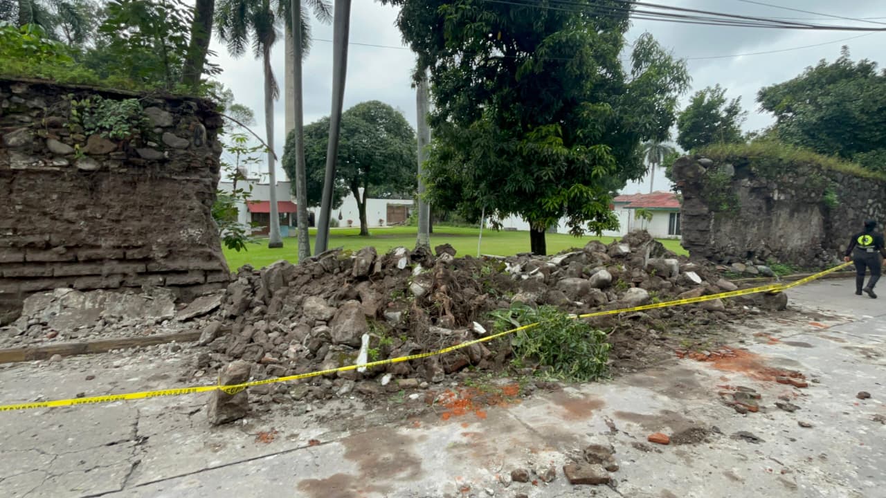 Colapsa barda de la Hacienda La Pastora