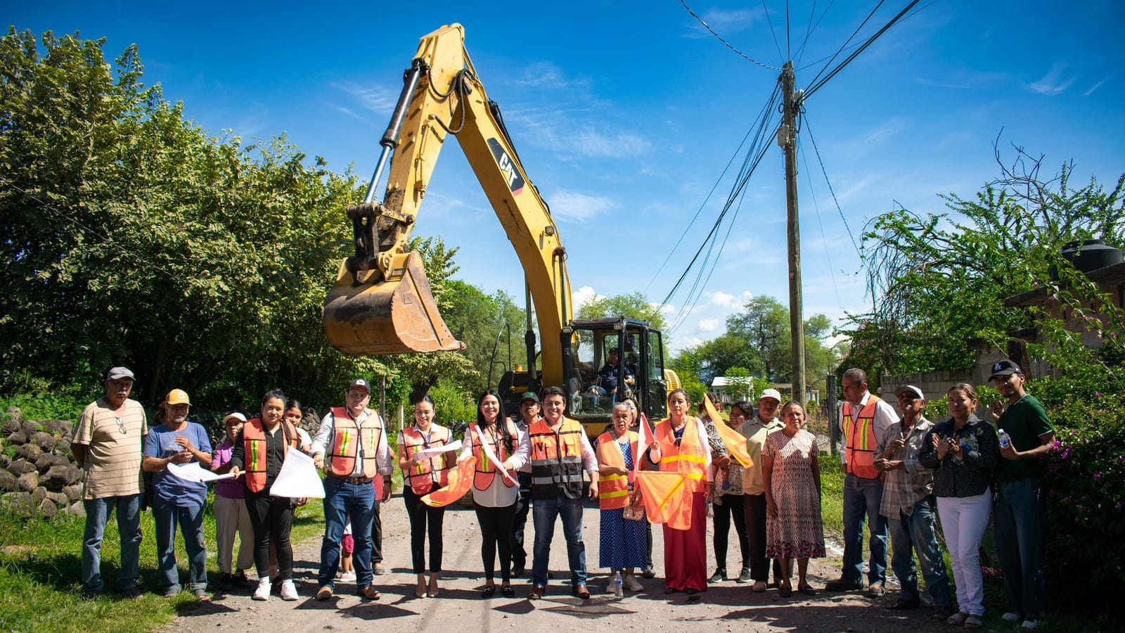 Arranca Marco Cuate rehabilitación de la calle Miguel Hidalgo en Marcelino Rodríguez