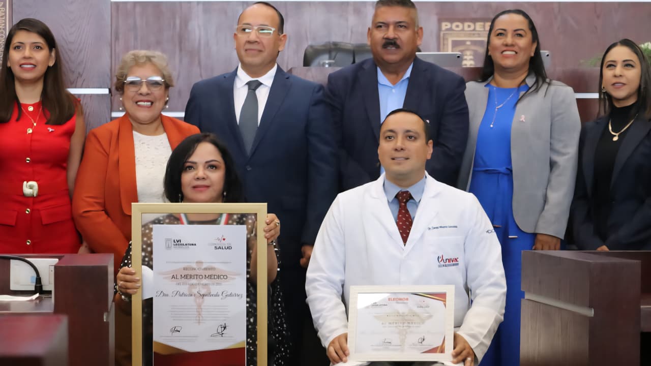 Otorga Congreso del Estado reconocimiento al Mérito Médico 2025