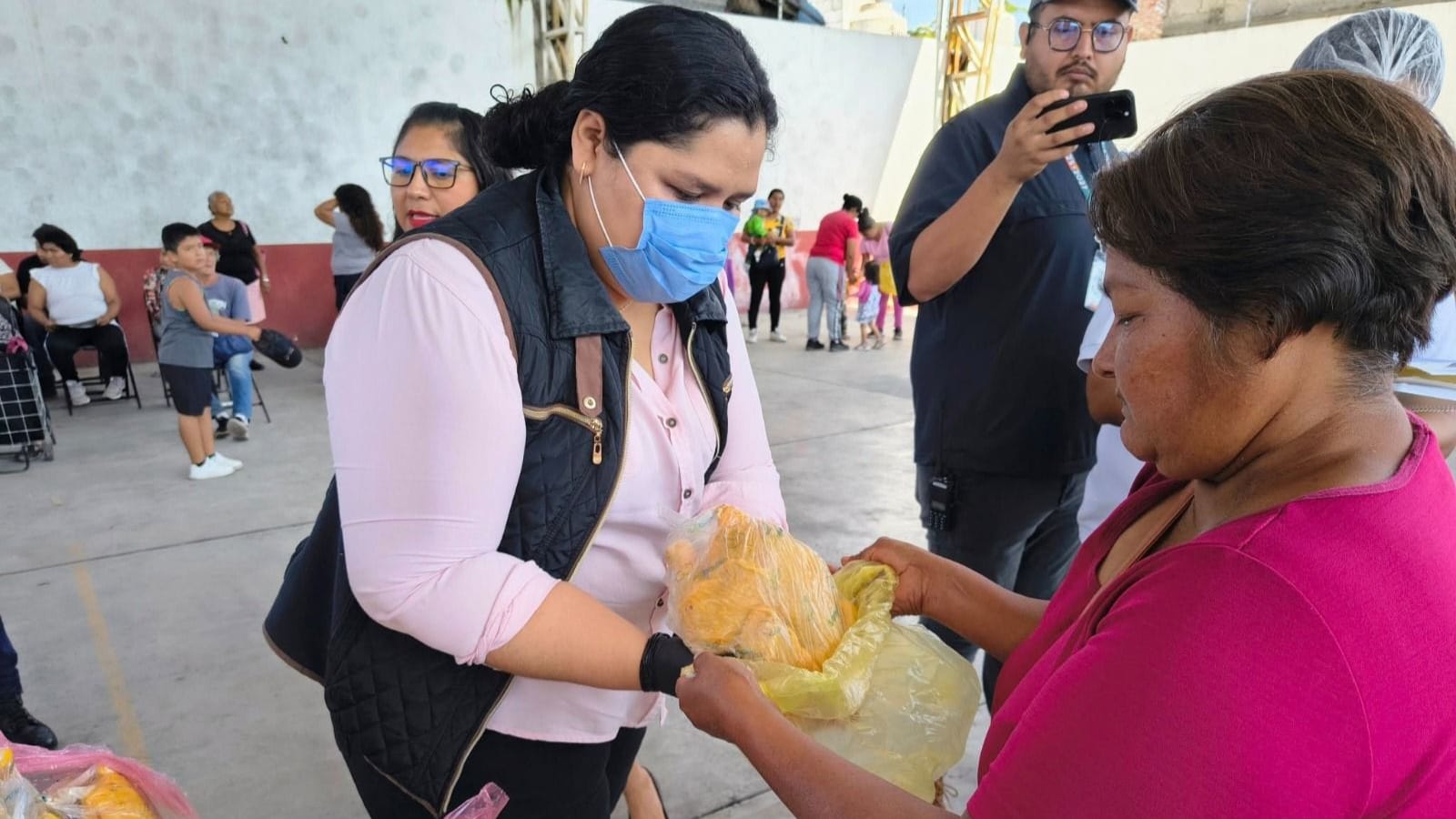 Se benefician a 752 familias de Cuautla con el programa «Pollos a bajo costo»
