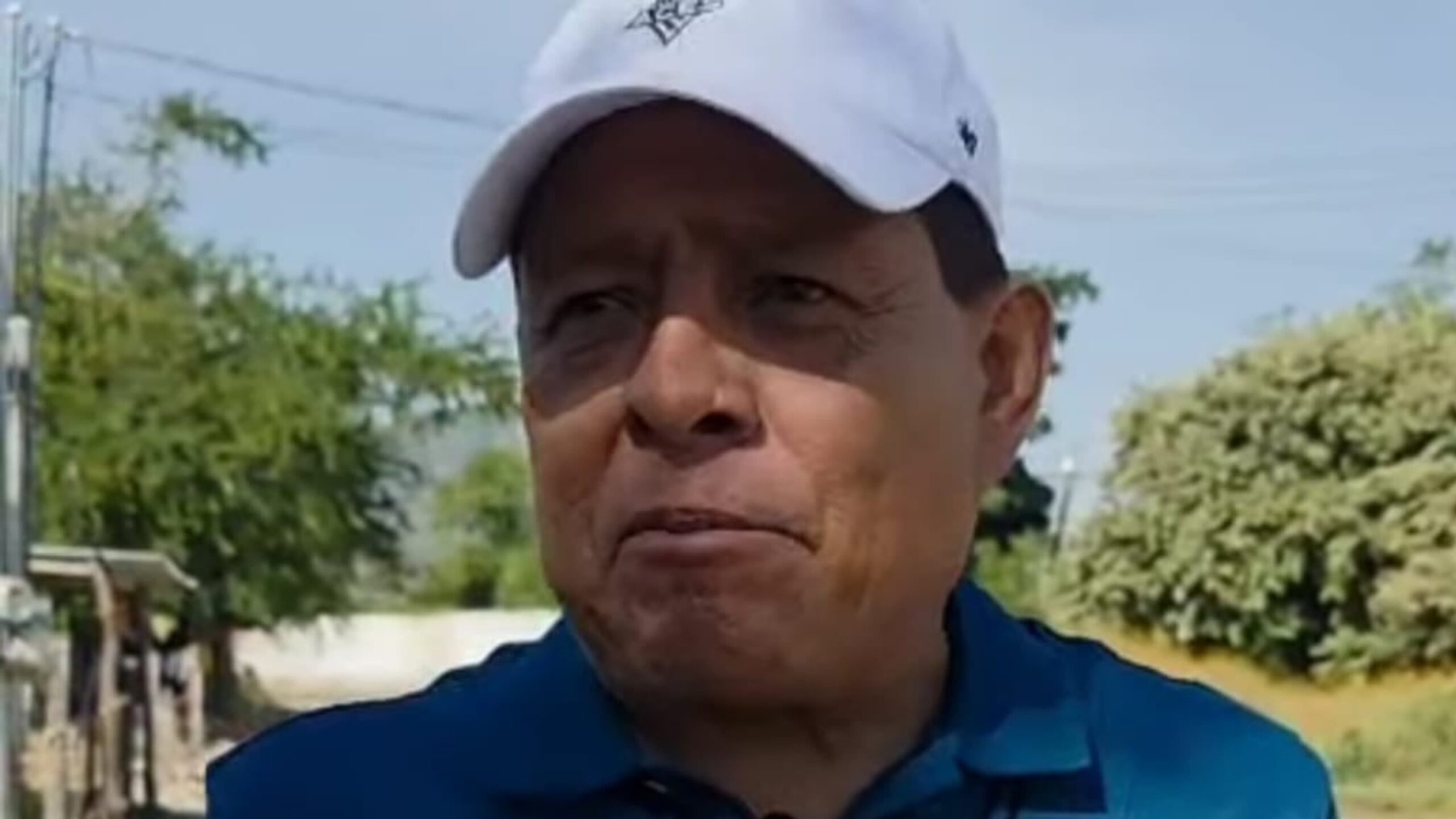 Supervisa presidente de Jonacatepec avance de obras en caminos de saca