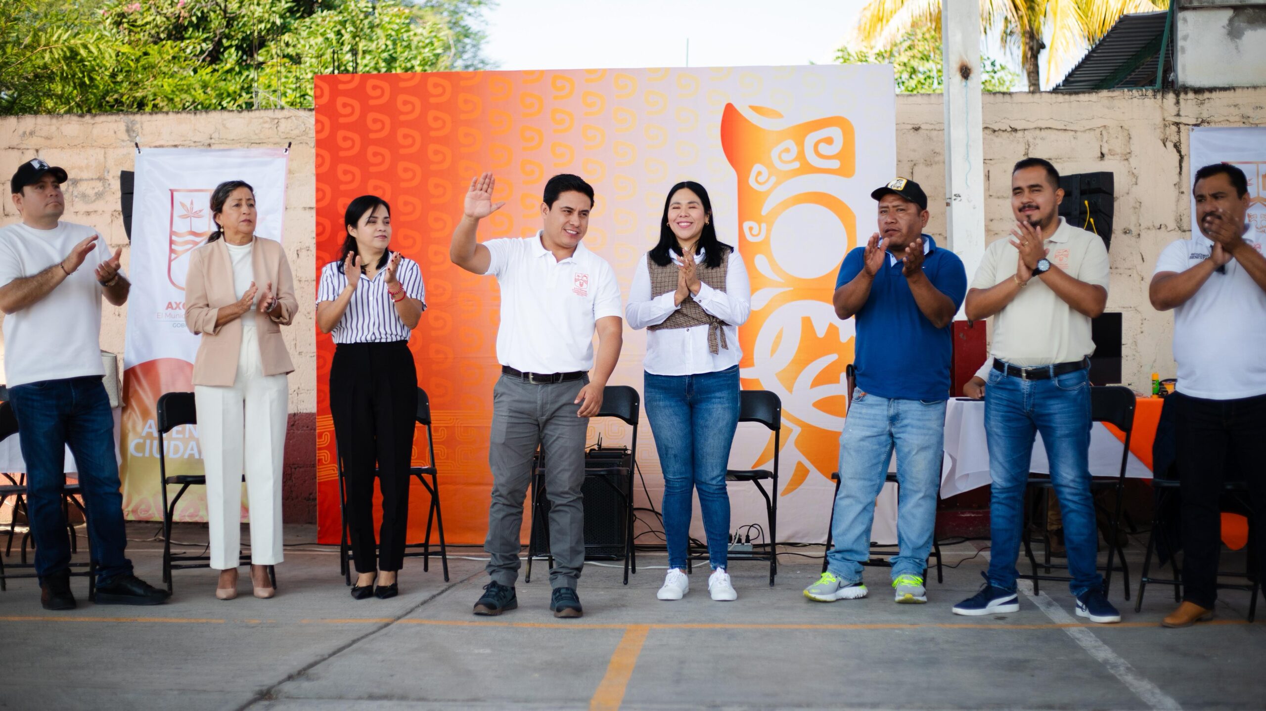 Ayuntamiento de Axochiapan Lleva Servicios Esenciales Directamente a las Comunidades