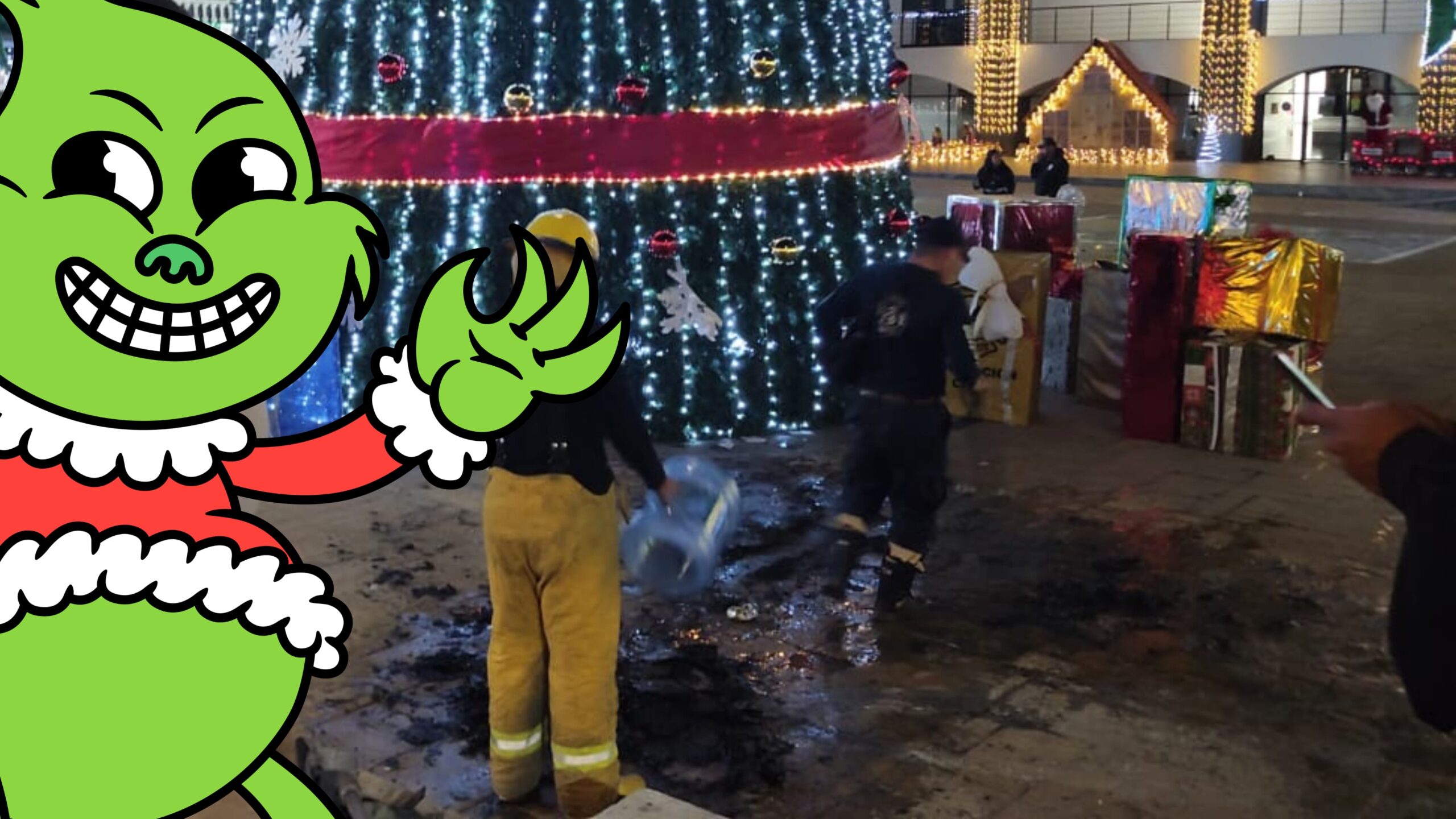 Bomberos evitan incendio en árbol navideño del Zócalo de Emiliano Zapata