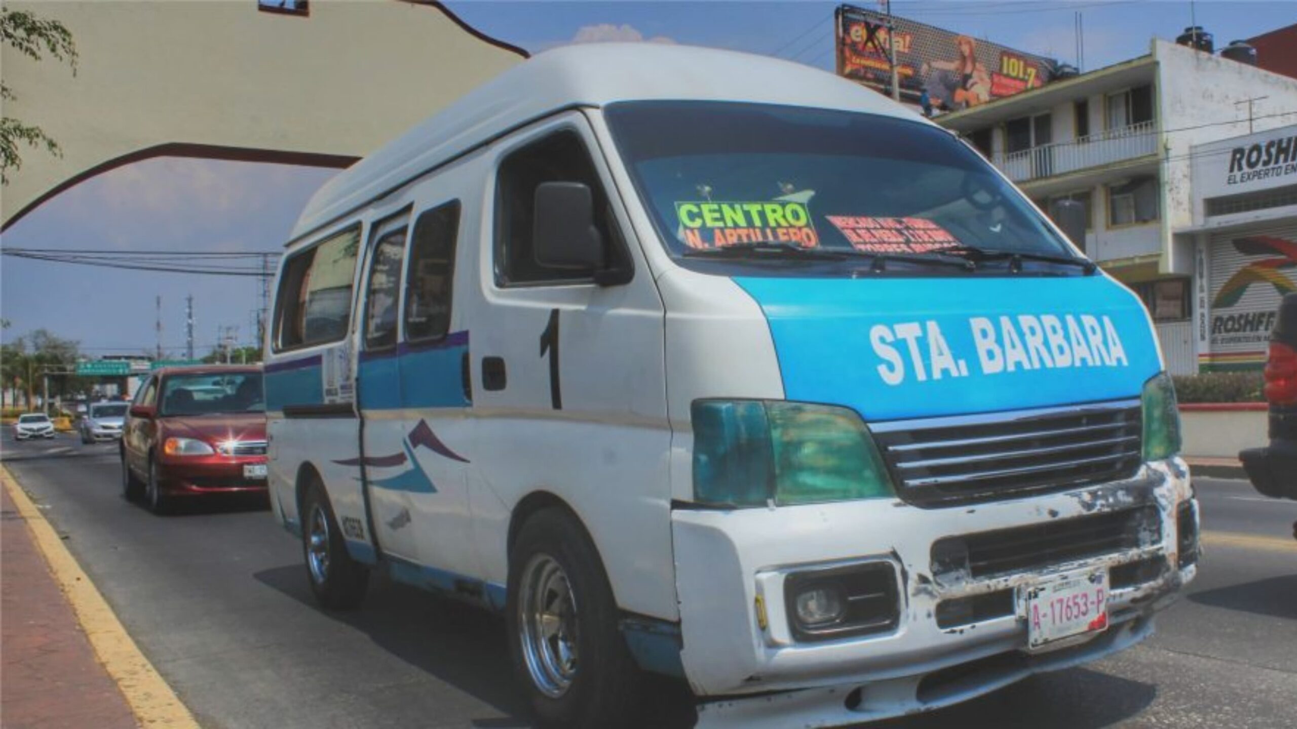 Transportistas pretenden que gobierno pague el combustible para no subir el pasaje