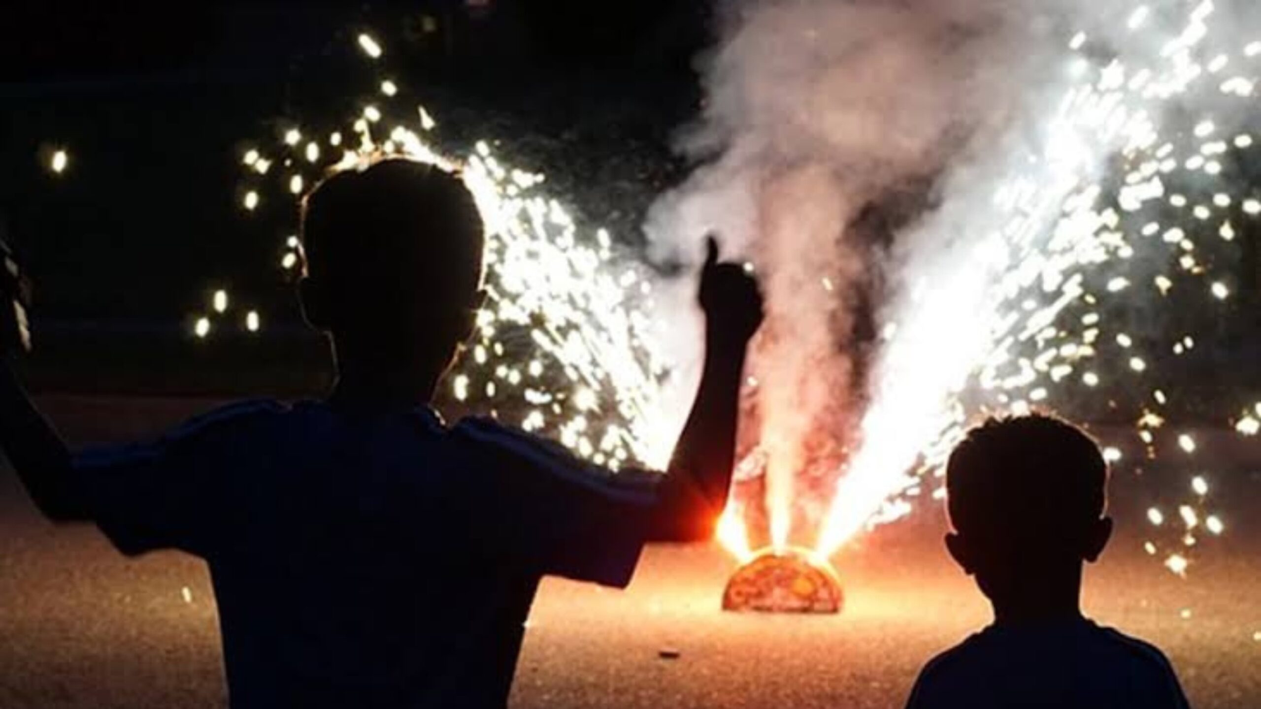 Pide Protección Civil a papás no comprar pirotecnia a sus hijos