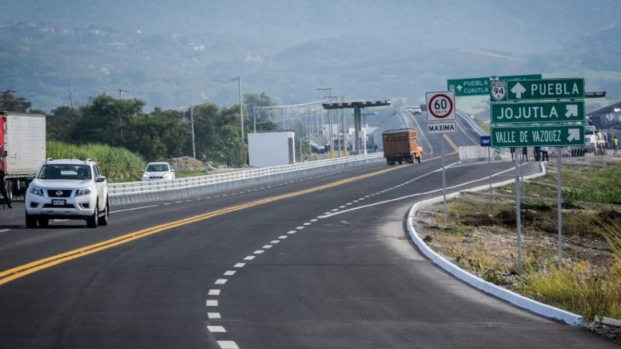 Ejidatarios de la región Oriente suspenden cierre de la autopista Siglo XXI