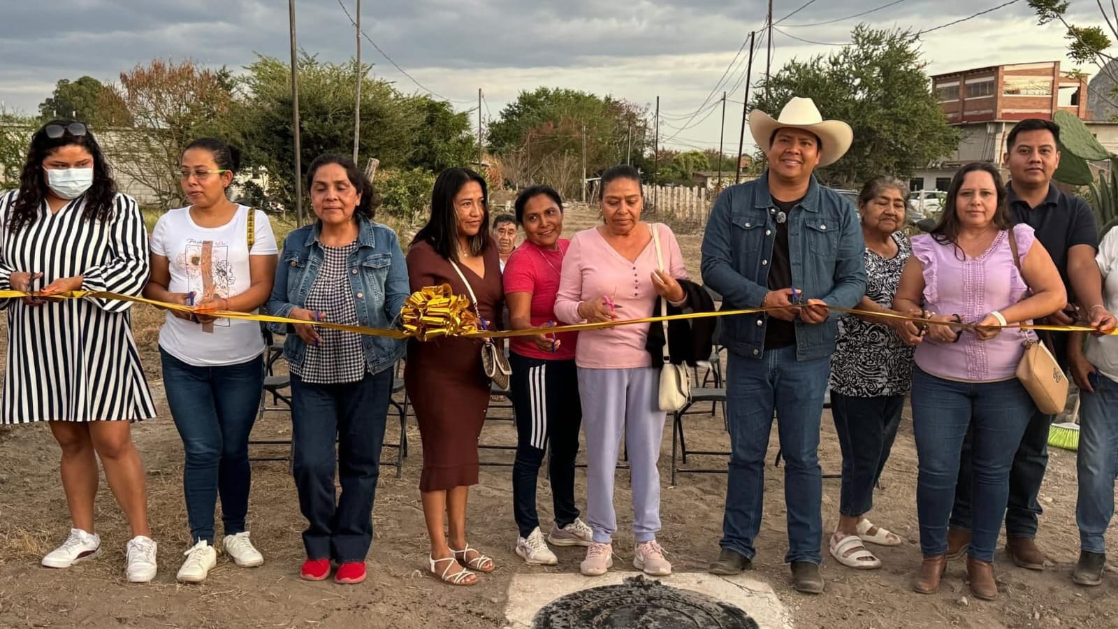 Benefician a vecinos de Chalcatzingo con obras de infraestructura básica