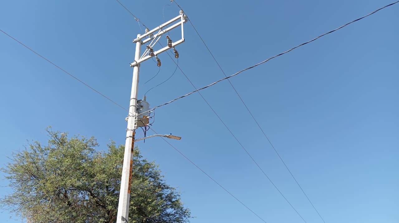 Entrega Ángel Augusto seis obras de electrificación en Jantetelco