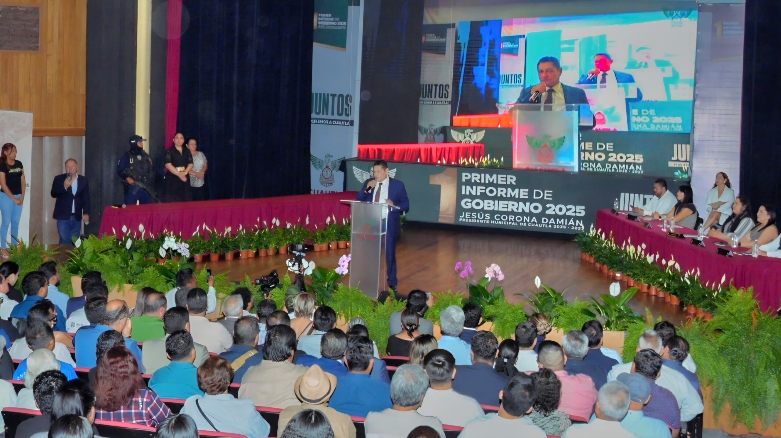 Jesús Corona Damián presenta su primer informe de gobierno en Cuautla