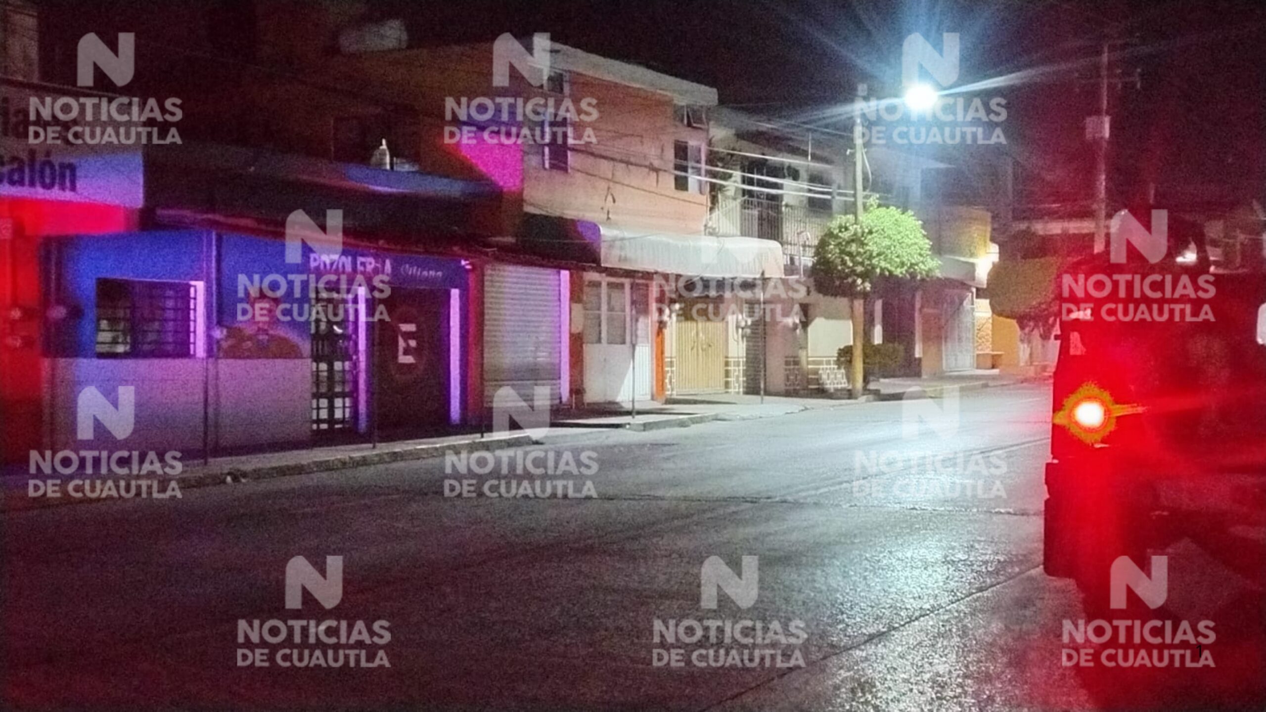 Amedrentan con balazos extorsionadores a la pozolería Liliana en Cuautla