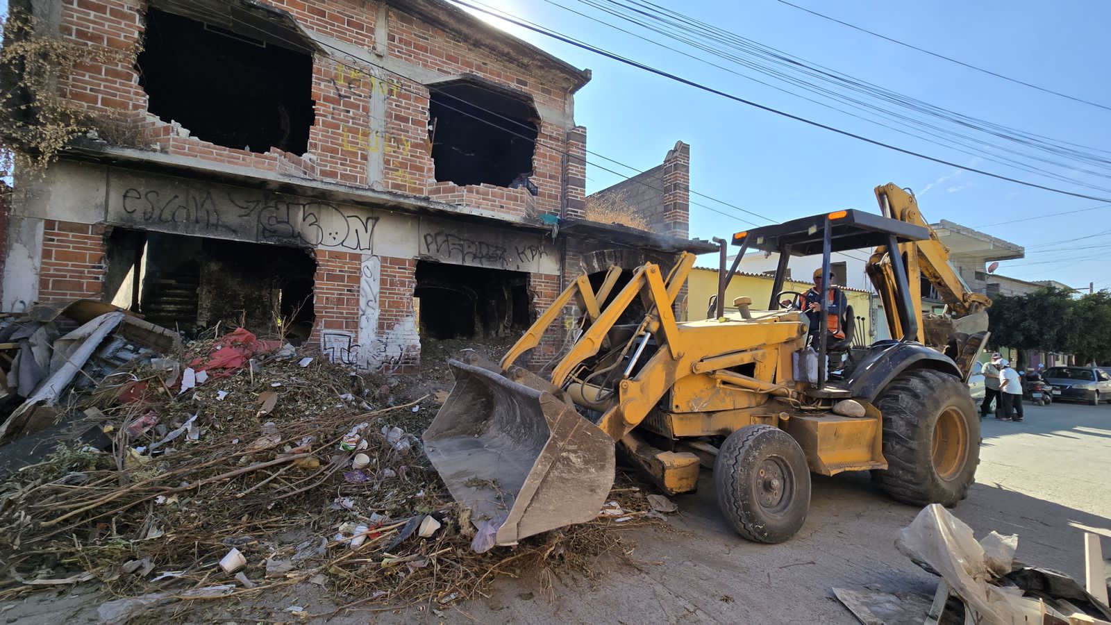 Refuerza Ayuntamiento de Cuautla programa “Limpiando tu Colonia”