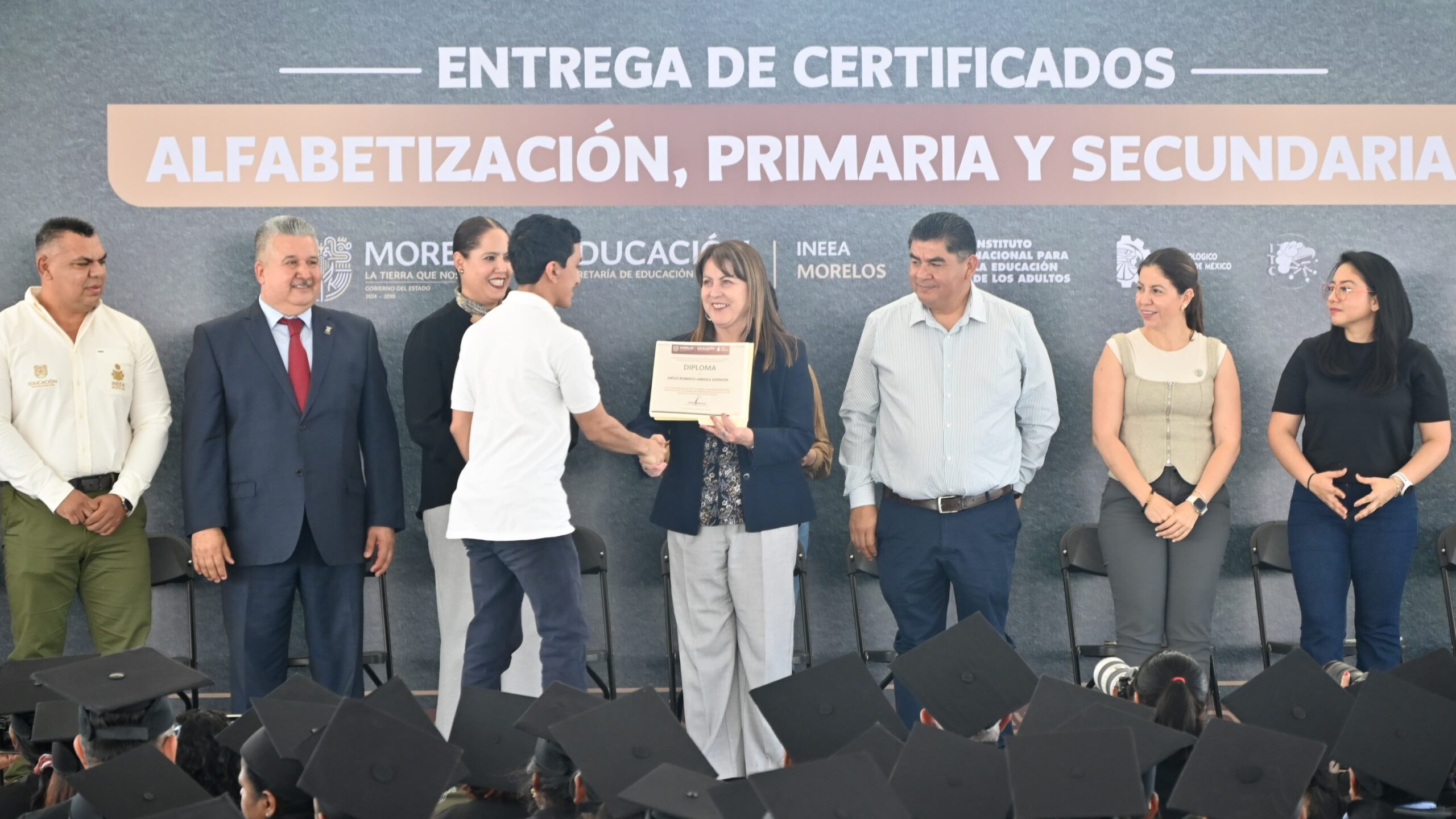Impulsa Gobierno de Morelos educación para adultos con entrega de certificados