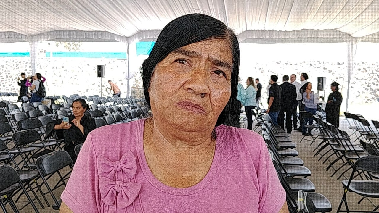 Nunca es tarde para aprender: adultos mayores concluyen alfabetización