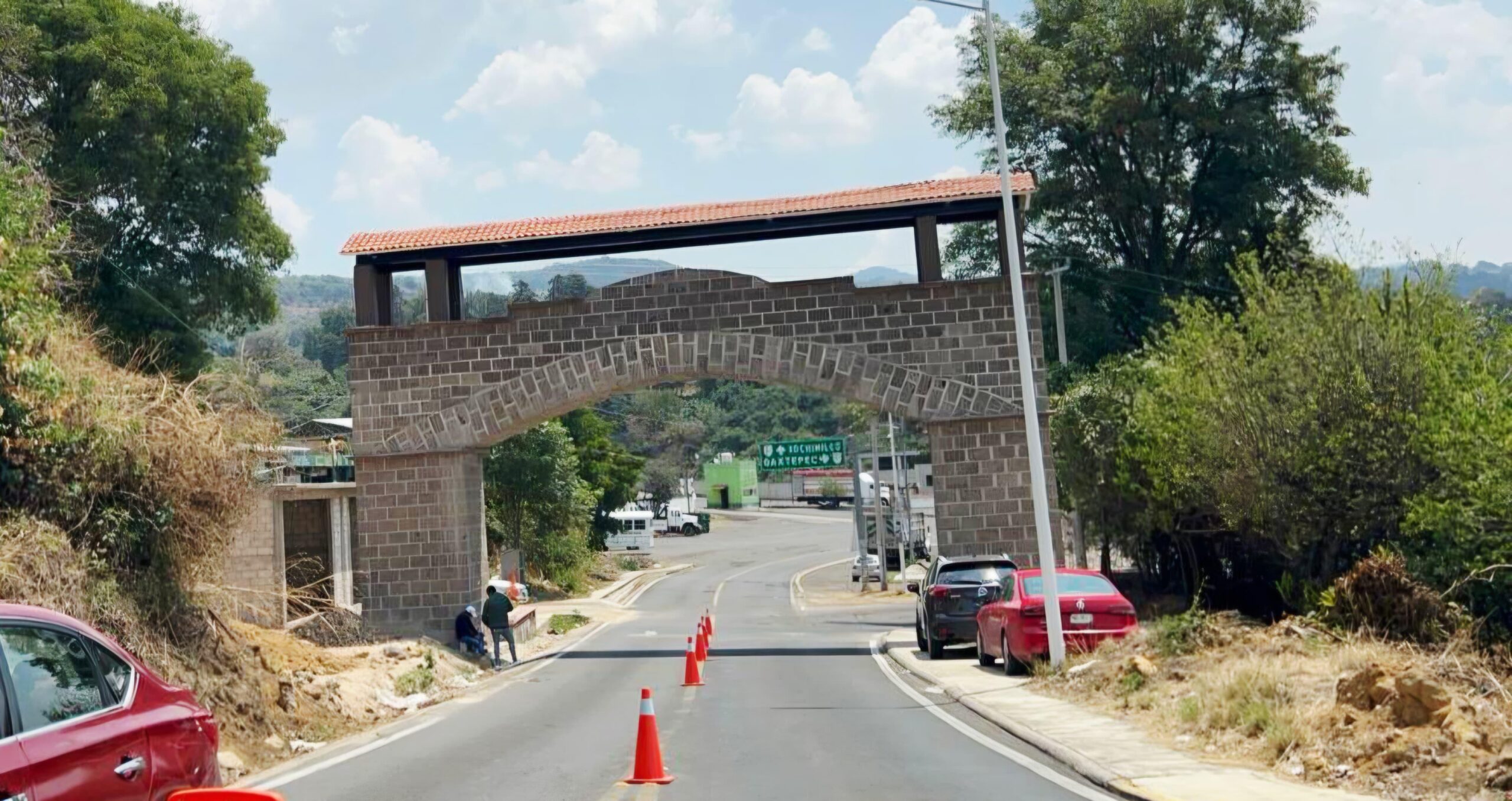 Advierten cierre de accesos en Tlalnepantla por presuntas irregularidades