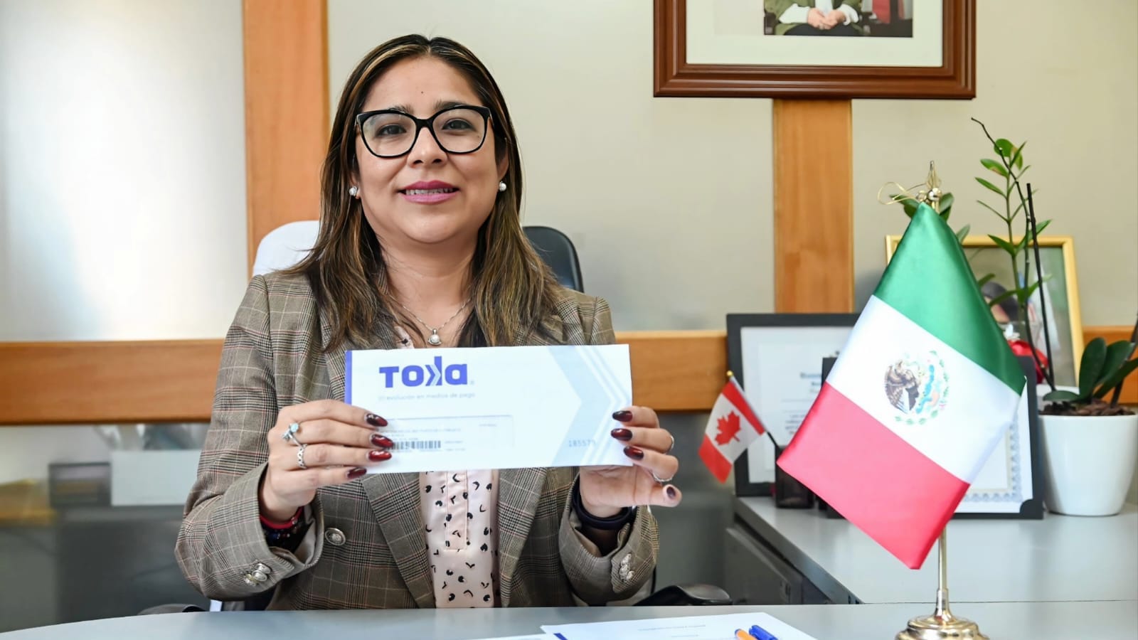 Entregan apoyos a migrantes repatriados de Ayala mediante programa estatal