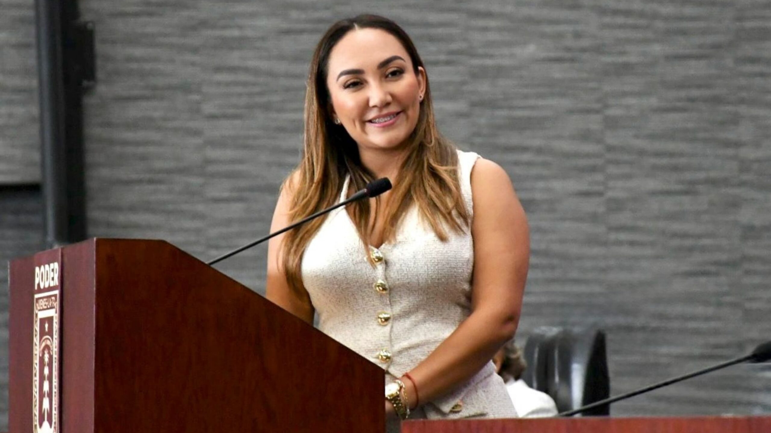 Presenta Luz Dary Quevedo iniciativa  para reducir la jornada laboral a 40 horas semanales