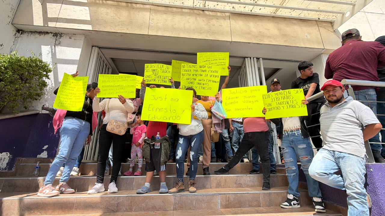 Habitantes de Texcalpan exigen liberación de dos detenidos por homicidio de menor