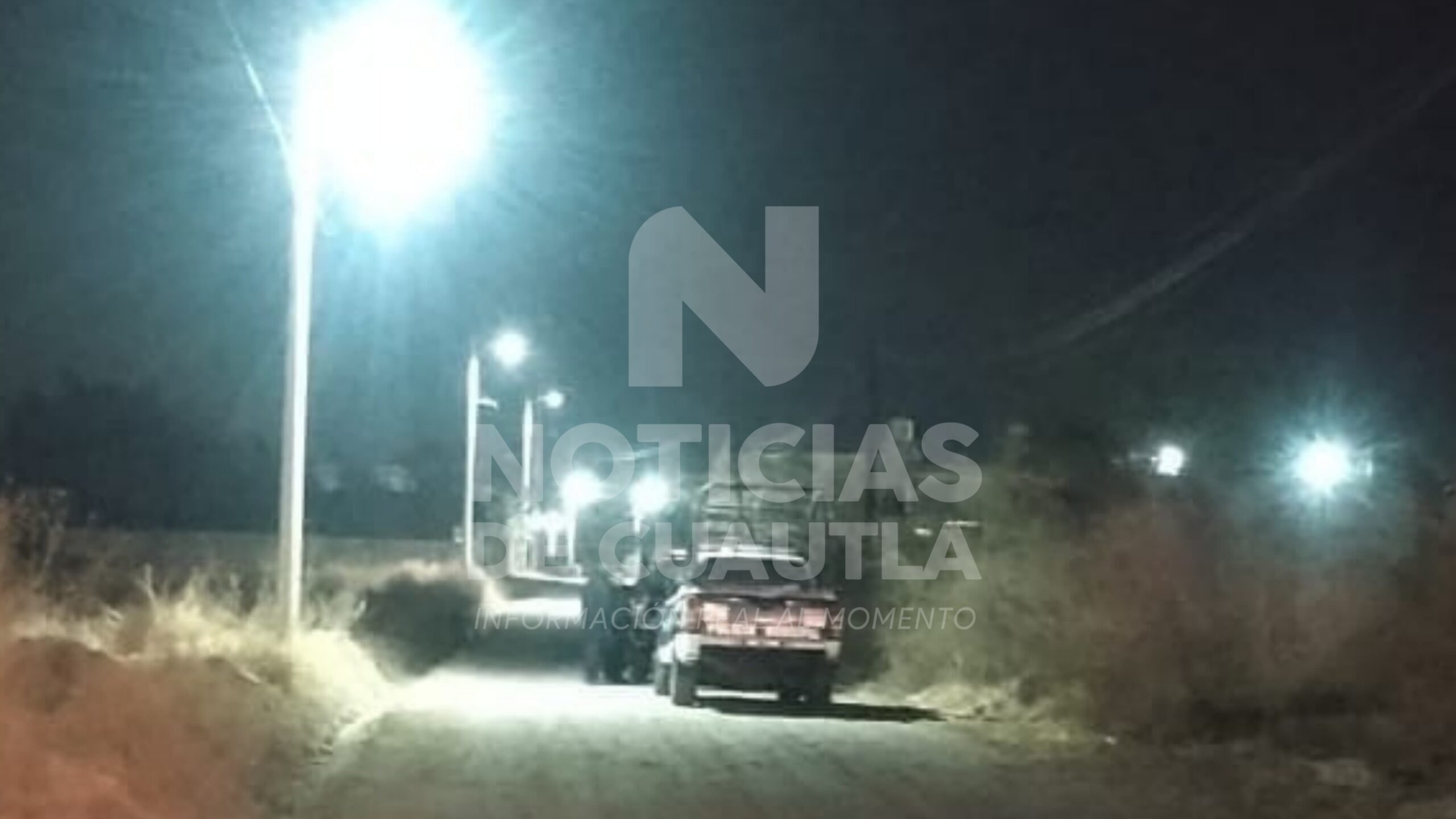 Localizan una persona encobijada sin vida con narcomensaje en Cuautla