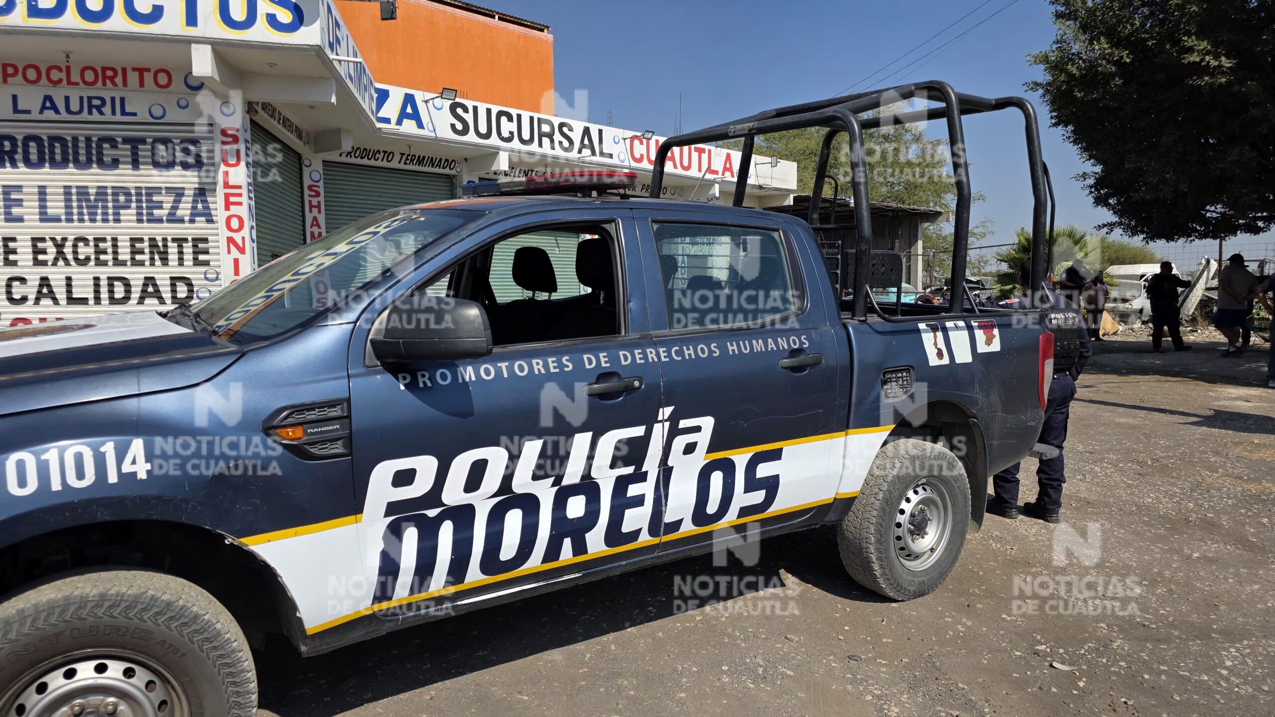 Hombre es atacado a balazos en libramiento de Cuautla