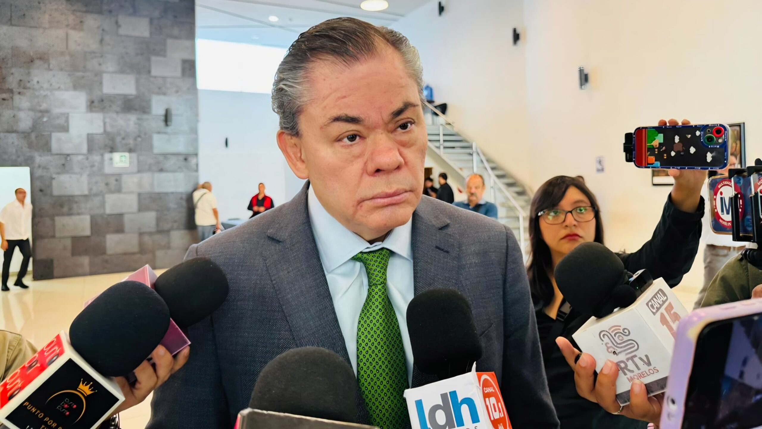 Llaman a comparecer al secretario de Gobierno ante el Congreso por glosa del informe