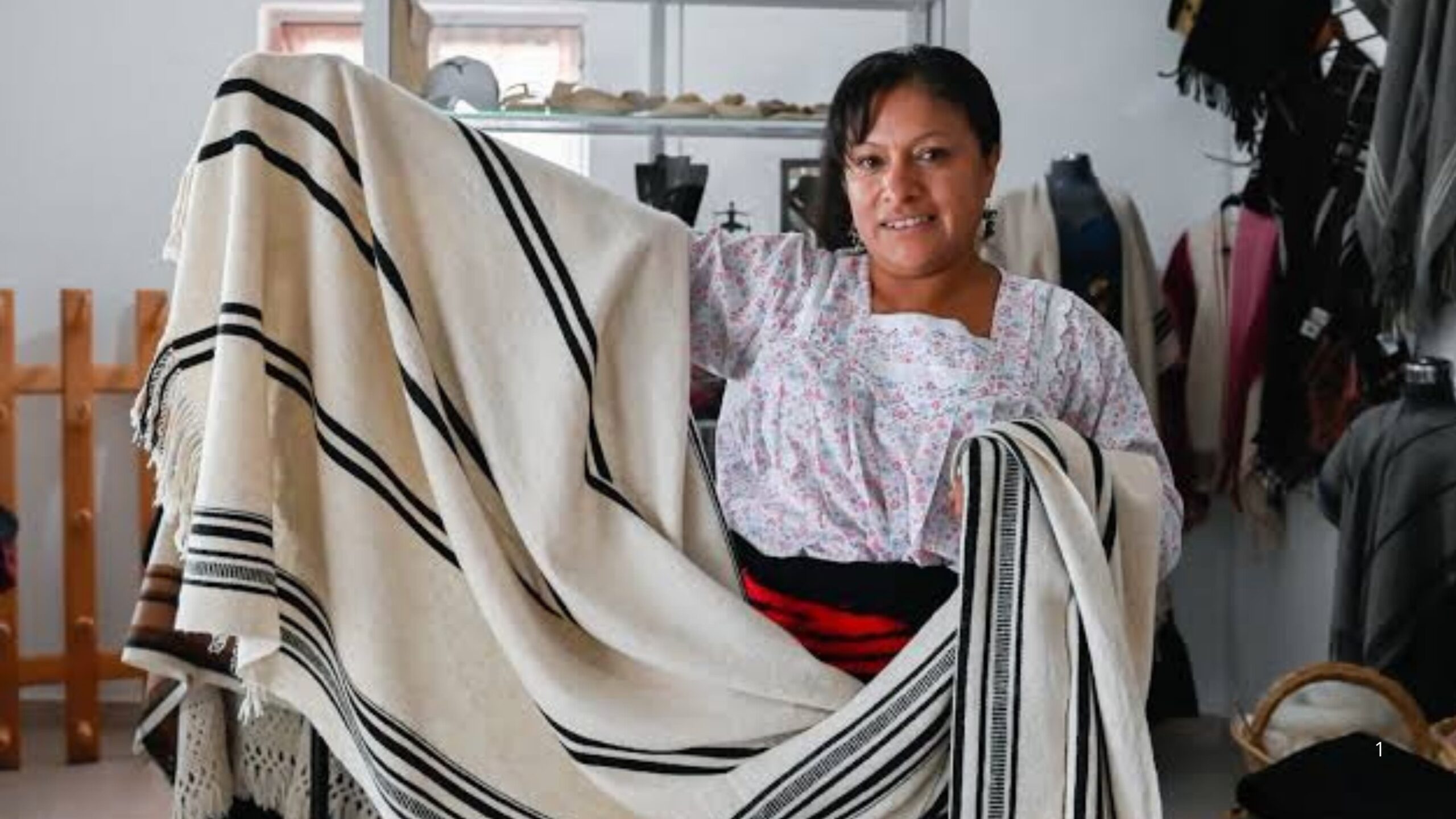 Gabanes y rebosos morelenses, una tradición milenaria