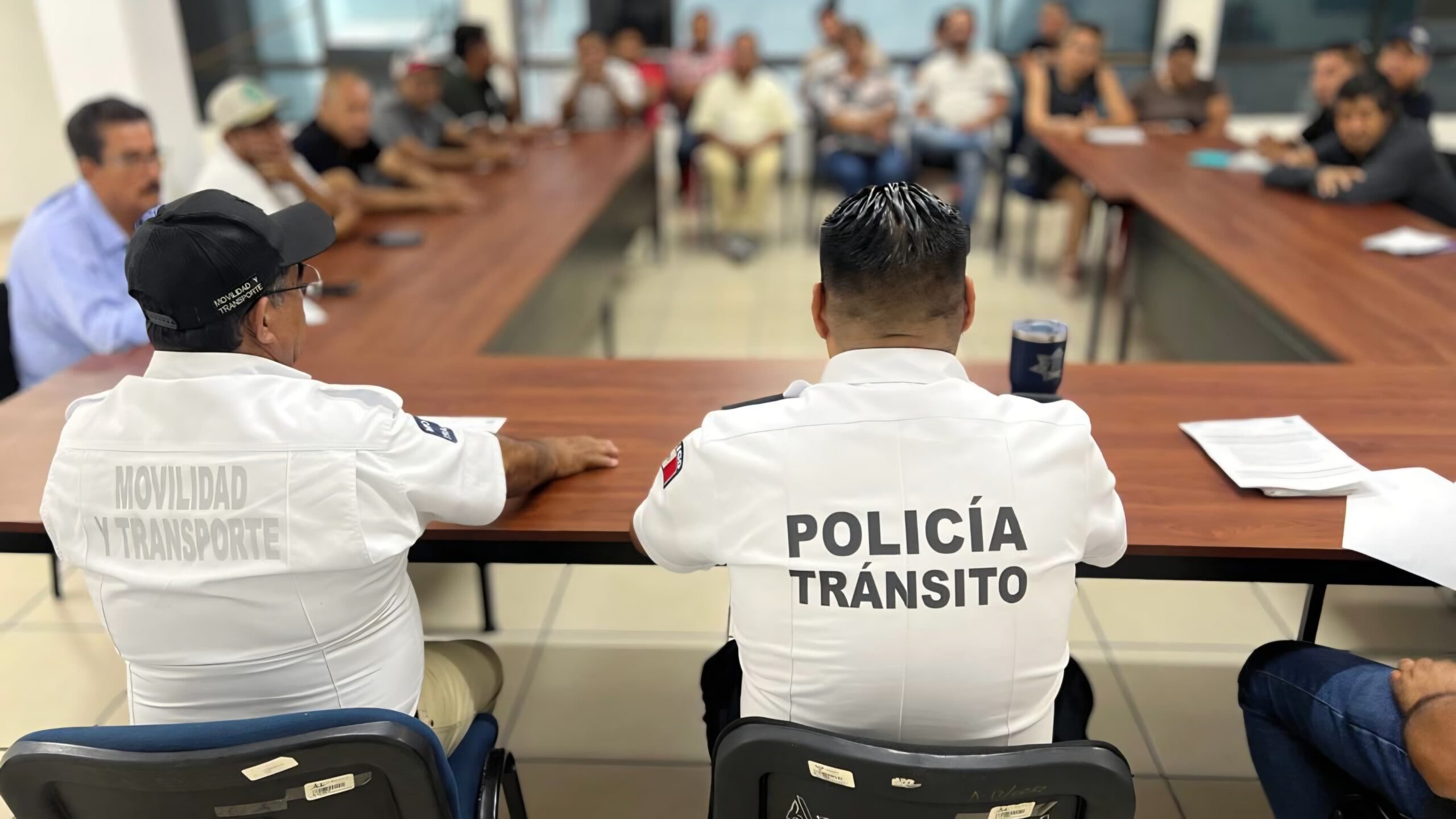 Fortalece gobierno de Cuautla diálogo con transportistas para mejorar la movilidad