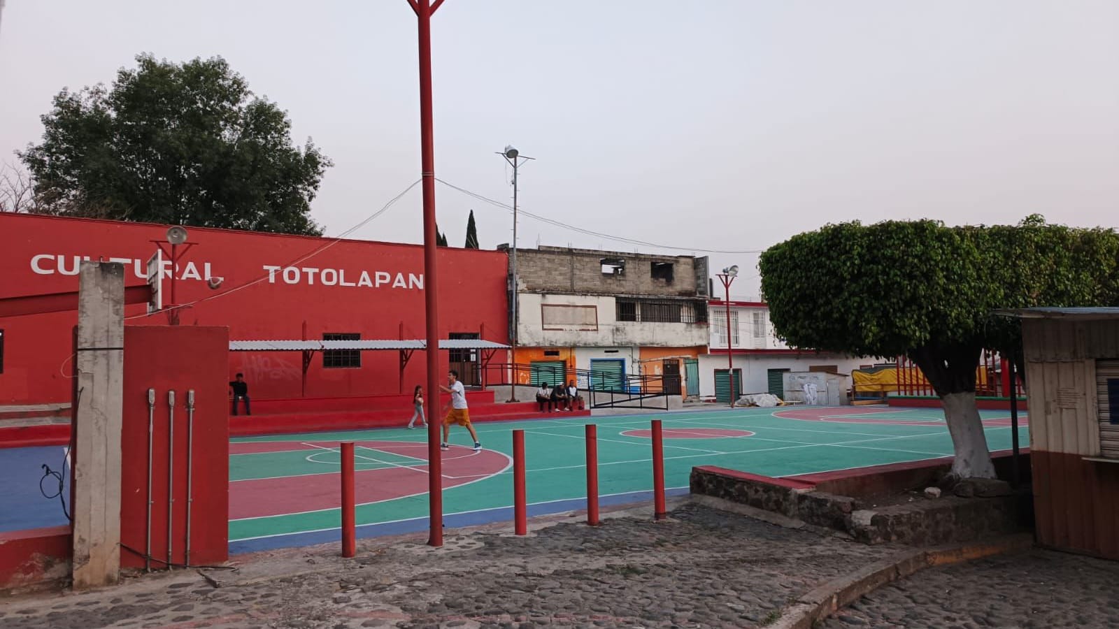 Artesanos de Totolapan inconformes por posible reubicación de la plaza principal