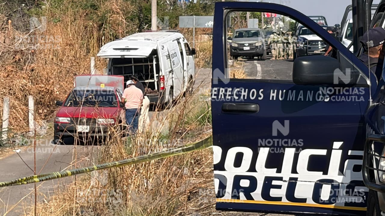 Localizan a hombre ejecutado dentro de un auto en Amayuca