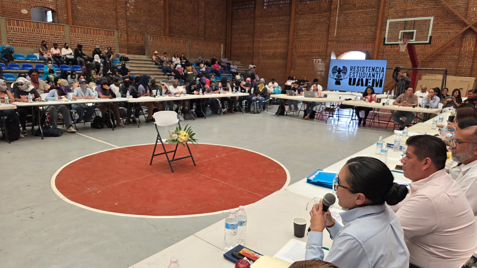 Continúa diálogo en la UAEM; sin fecha para liberar instalaciones