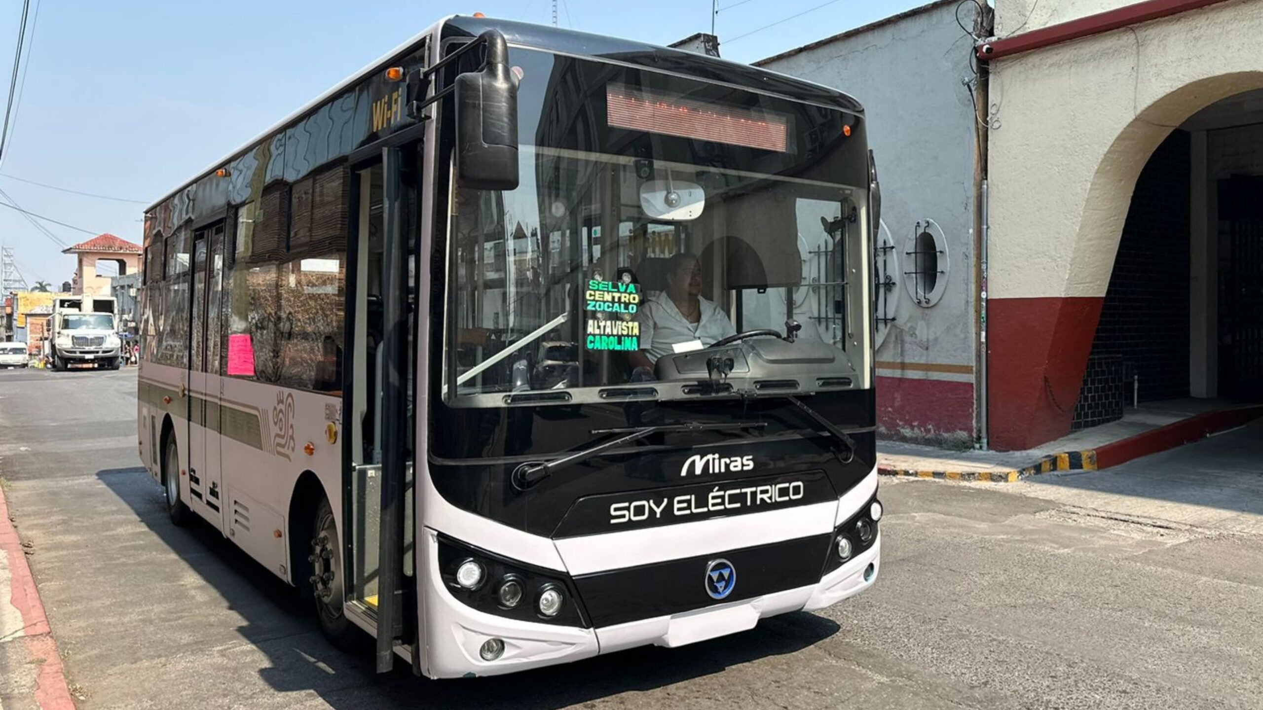 Piden ruteros ajustar tarifa del transporte público en Morelos