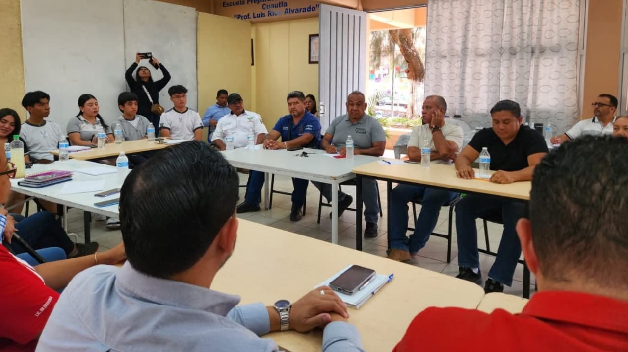 Blindan trayecto de estudiantes en Cuautla con estrategia de transporte seguro