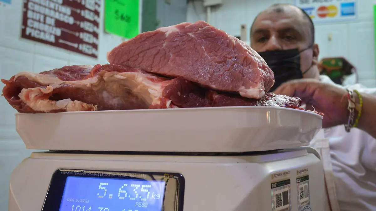 Aumentan precios de carne de cerdo y chile serrano en Cuautla