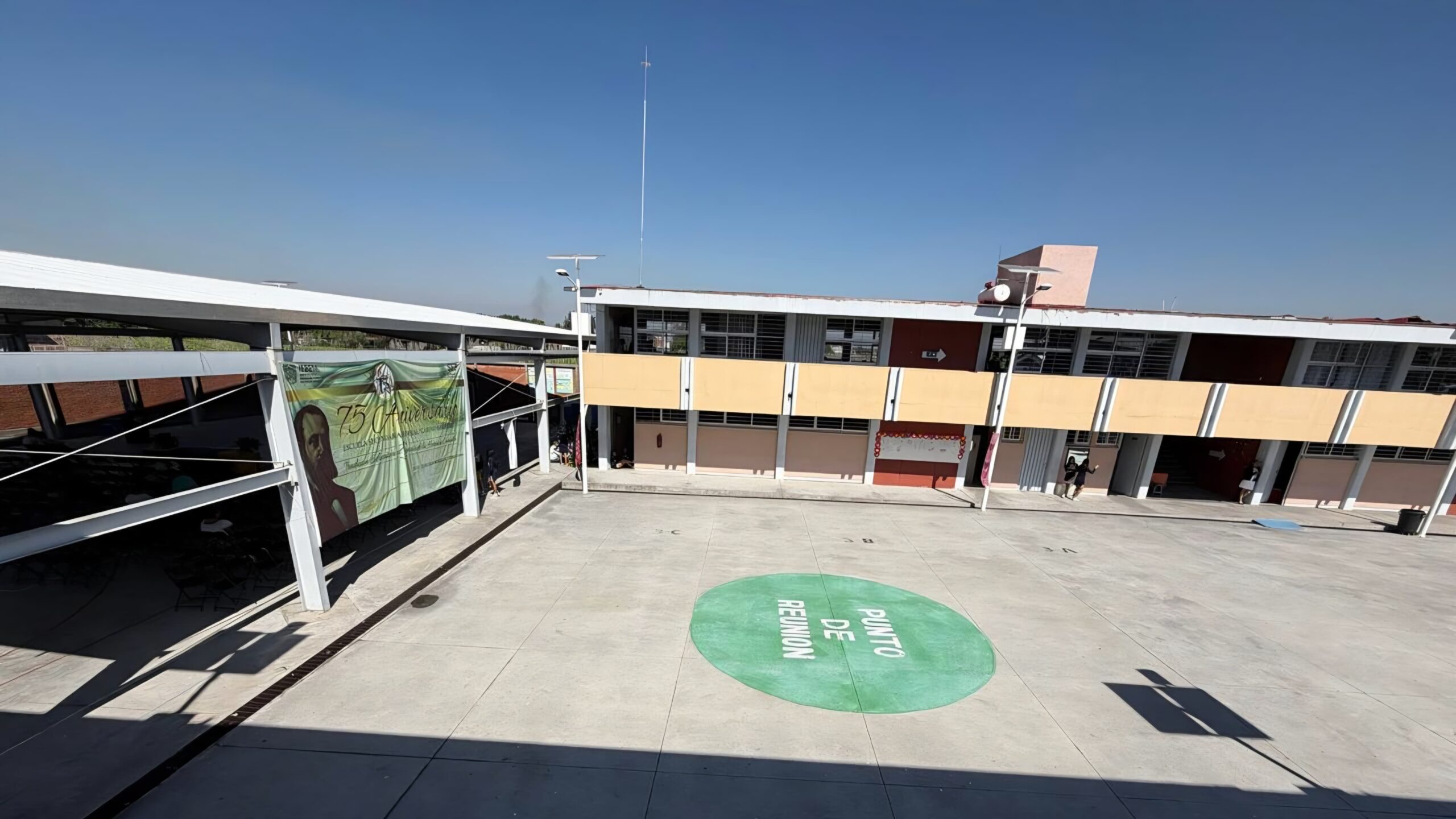 Calor en aulas de Cuautla merma el rendimiento escolar