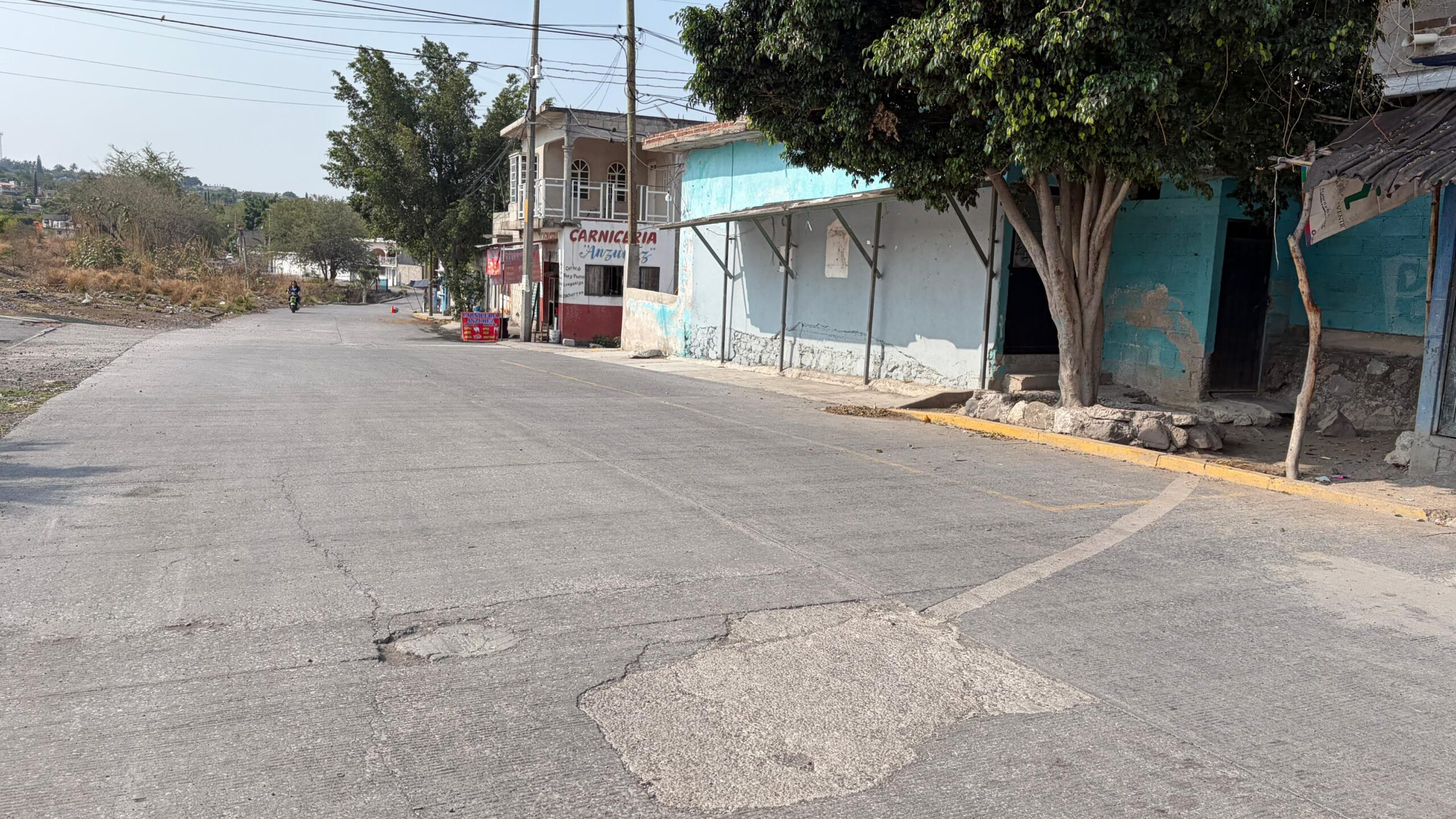 Cobro de piso deja sin transporte a vecinos de la colonia Paraíso por tercera ocasión