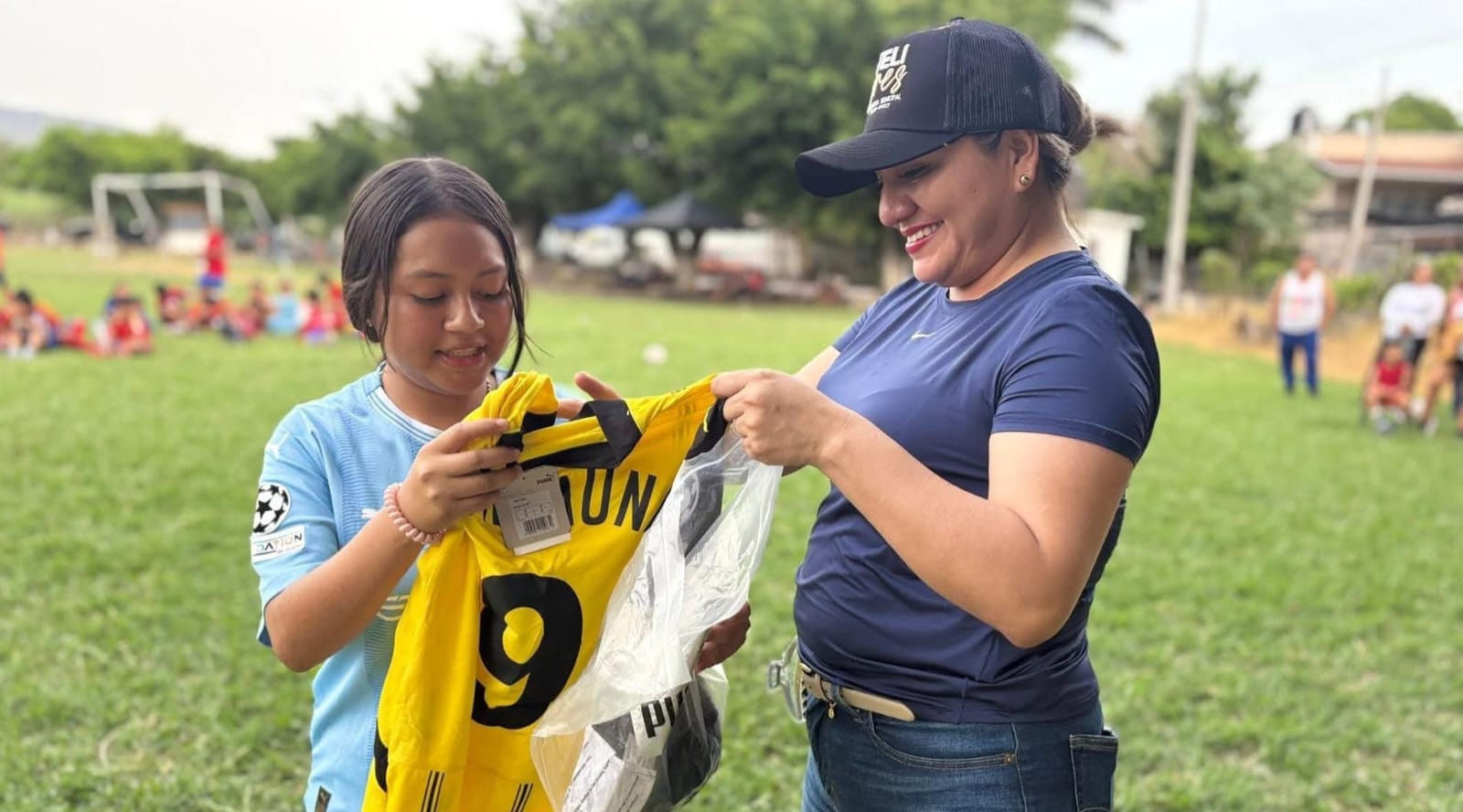 Reitera Nayeli Mares compromiso con el deporte