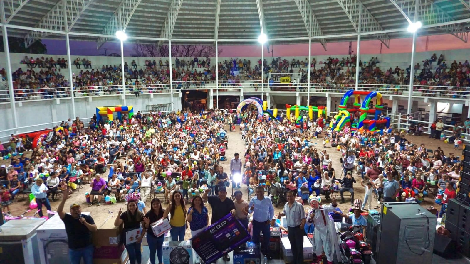 Celebran a la niñez y a las madres con gran festejo familiar en Yecapixtla
