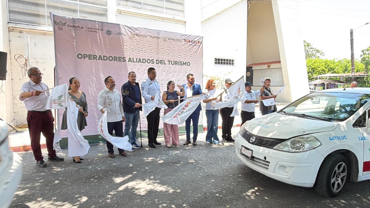 Capacitan a taxistas de Cuautla para fortalecer atención al turismo