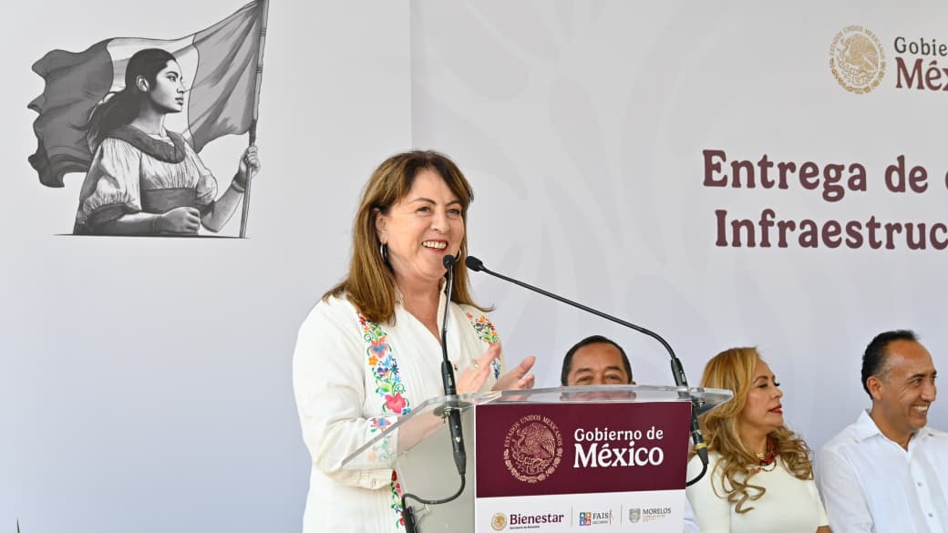 Cumple Margarita González Saravia con obras educativas y deportivas en Yautepec